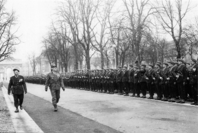 Passation de commandement su CISALAT en 1963 entre PASCAL et METZLER  Alat.fr