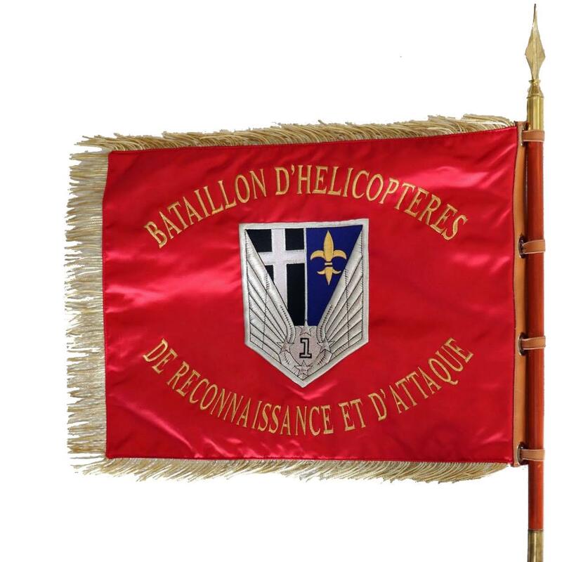 Fanion Bataillon Hélicoptères Reconnaissance et Attaque du 1e RHC Alat.fr
