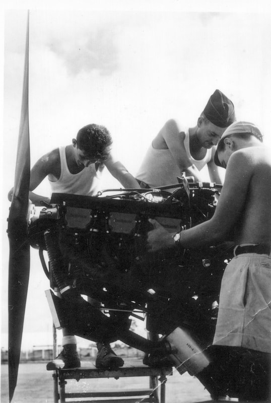 22e GAOA : mécaniciens réglant le moteur Continental d'un L-19. Alat.fr