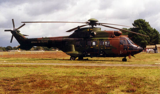 Cougar de la 5e Escadrille d'Hélicoptères de Manœuvre du 4e RHCM 1998 Alat.fr
