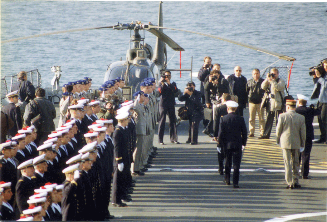 Campagne Jeanne d'Arc 1993-1994 : ​Brest, le 27 octobre 1993 ; cérémonie de départ (2). Alat.fr