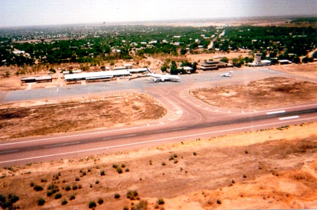 ÉPERVIER : aéroport de N'Djaména, en 1996. Alat.fr