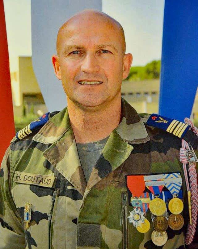 Colonel DOUTAUD, chef de corps base école Général LEJAY Alat.fr