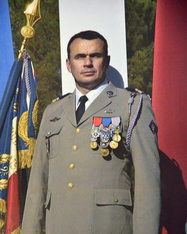 Colonel PERROT, chef de corps base école Général LEJAY Alat.fr