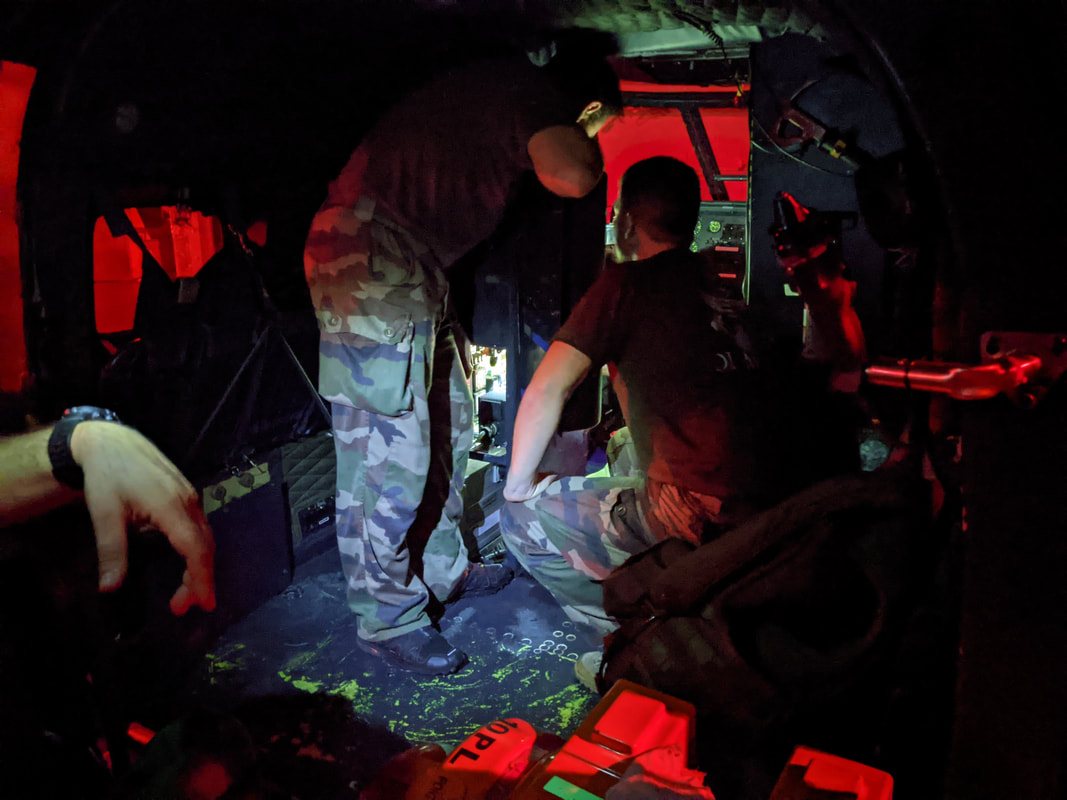 Opération Corymbe, réparation d'un Puma de nuit Alat.fr