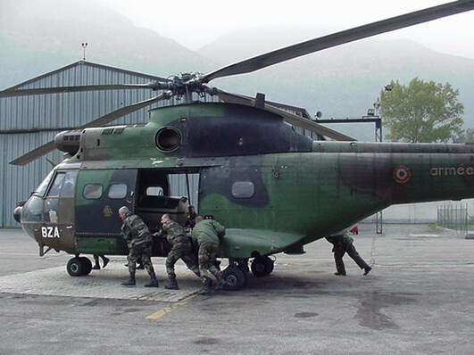SA 330 de la 1e Escadrille d'Hélicoptères de Manœuvre 3e RHC Étain Alat.fr