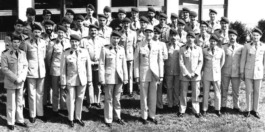 Les personnels du 4e GHL, le 28 mai 1984. Alat.fr