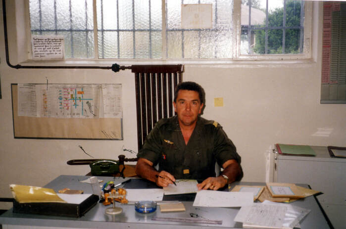 Capitaine X commandant l'ESR du 2e RHHC de 1988 à 1990. Alat.fr
