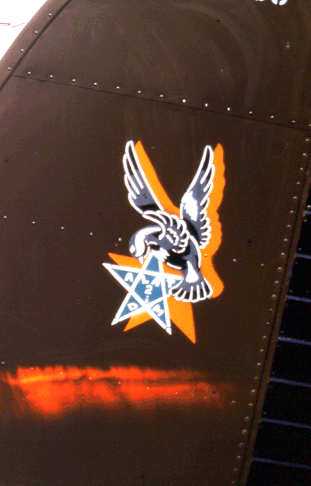 2e PA 2e DIM : insigne du peloton peint sur la dérive d'un L-19E. Alat.fr