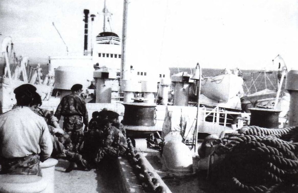 Opération SUEZ : fin décembre 1956, retour du PA de la 10e DP sur le Skaugum. Alat.fr