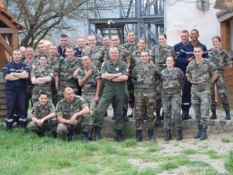 Équipe de commandement du mandat n° 19 de la KFOR. Alat.fr