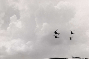 Opération BARRACUDA : défilé aérien du 26 juin 1981 (2). Alat.fr