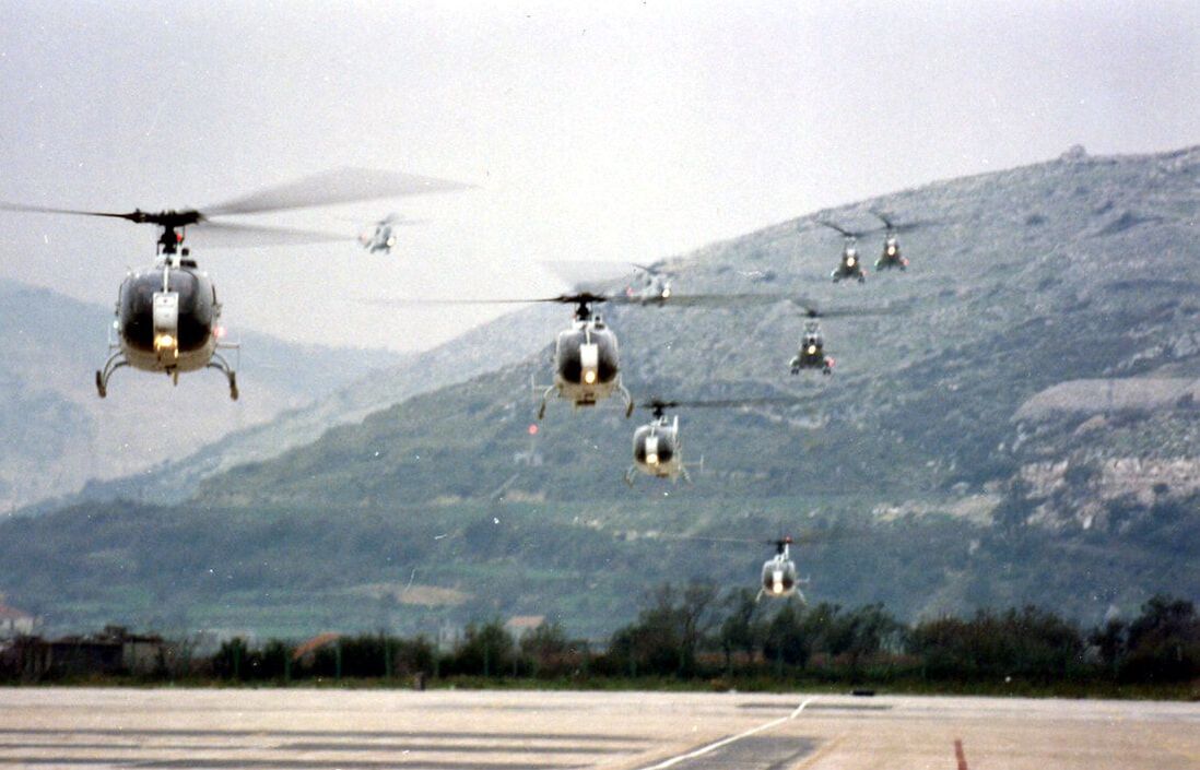 FORPRONU : arrivée des neuf appareils du DETALAT, le 26 novembre 1992. Alat.fr