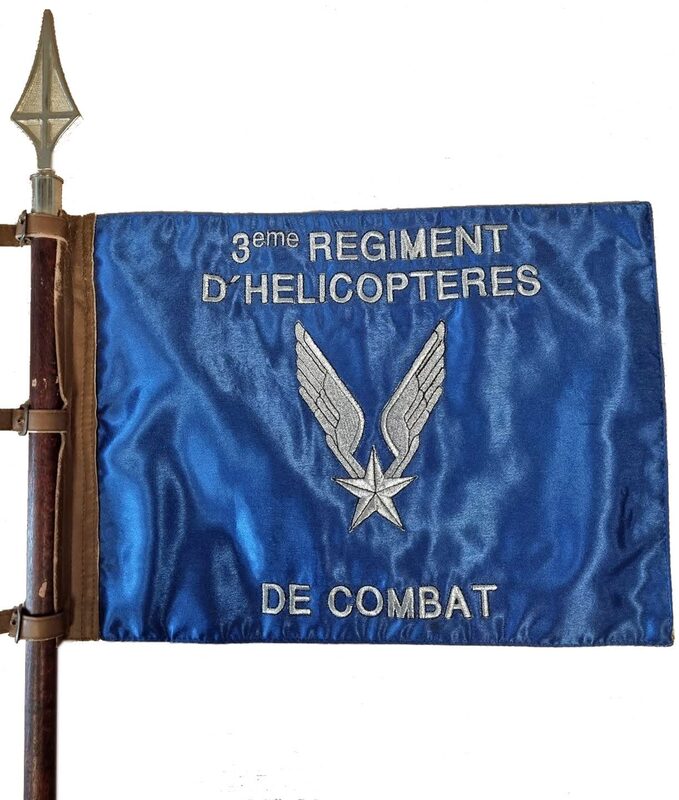 Fanion de l'escadrille de contrôle et de ravitaillement du 3e RHC revers Alat.fr