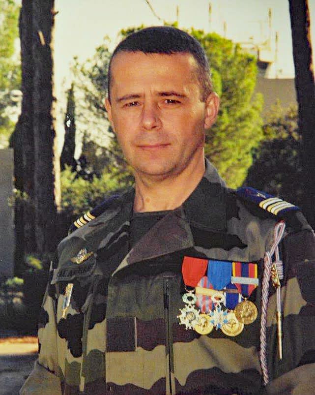 Lieutenant-colonel de SALABERRY, chef de corps base école Général LEJAY Alat.fr