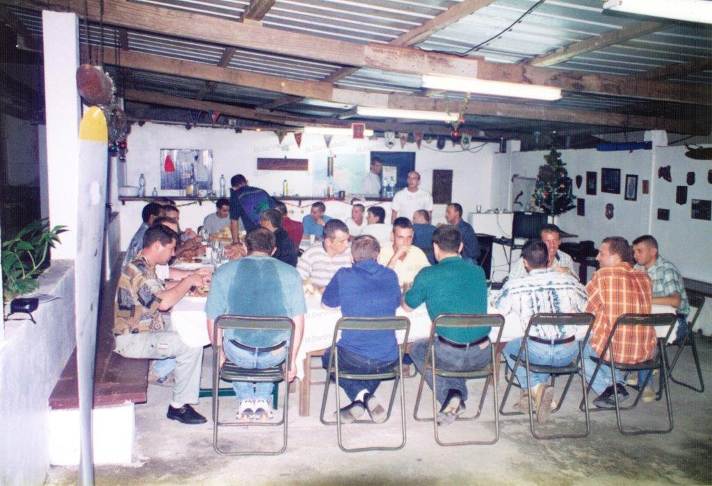 Photo repas noël 1999 DETALAT Libreville Alat.fr