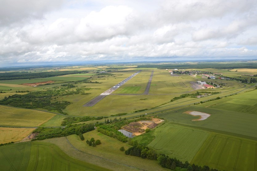 Vue aérienne de la base du 3e RHC Alat.fr