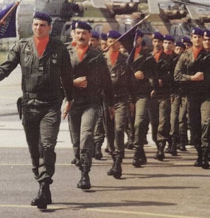 1er BHM CDU de l'EHM2 défile en 1995 alat.frPhoto