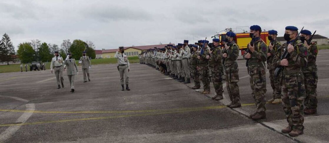 Cérémonie de dissolution du bataillon d'appui aéromobile le 6 mai 2021 alat.fr