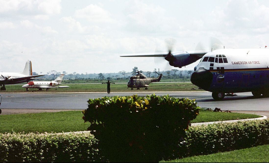 Opération BARRACUDA : aéroport Bangui M'Poko en septembre 1979 (1)  . Alat.fr