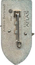Dos insigne ESALAT type 2 ARTHUS-BERTRAND, légèrement granuleux, plat et argenté, avec monture épingle attache fixe Alat.fr 