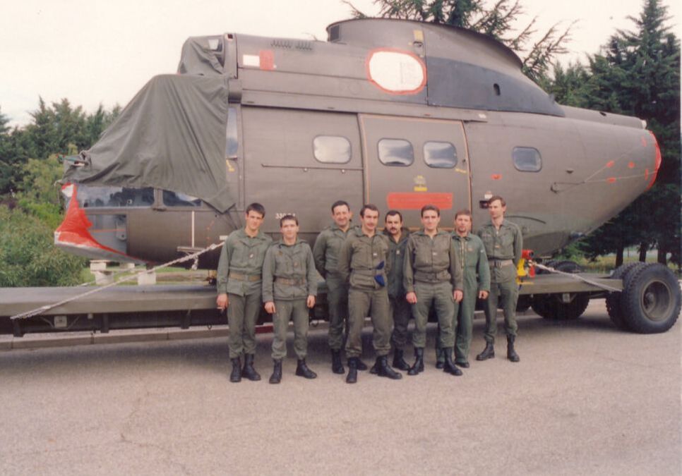 DSALAT ERGM Montauban : équipe chargée de la récupération du PUMA n° 004 en 1989 Alat.fr
