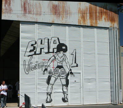 Photo porte hangar de la 1ère EHA du 6e RHC Alat.fr