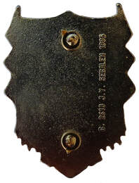 Dos insigne 3e GHL Segalen plat et doré, avec monture type pin's. Marquages au dos à droite Alat.fr 