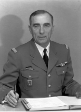Général NAVEREAU Comalat 1981-84 Alat.fr