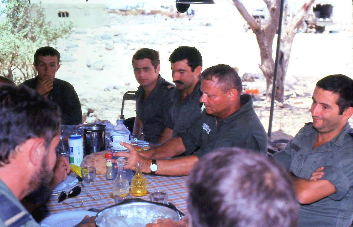 DETALAT Djibouti : EMA en 1978-1979, Exercice de desserrement de l'escadrille, à Yoboki, en 1979 (2). Alat.fr